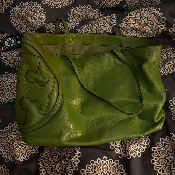 Tory Burch leather soft leather tote - Picture 2 of 10